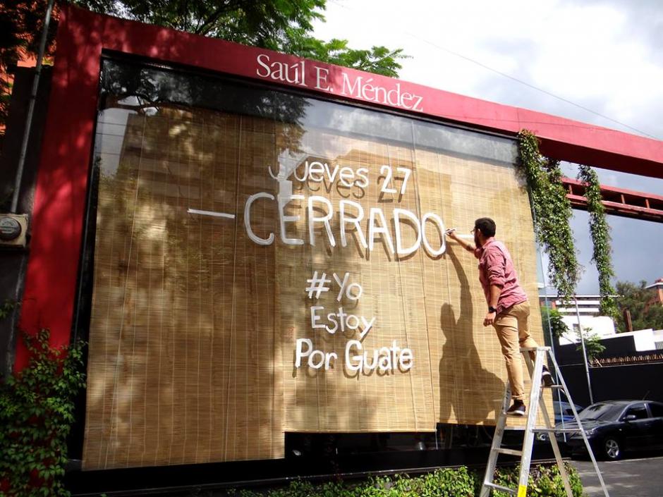Todas las sucursales de la empresa guatemalteca estarán cerradas durante este jueves 27 de agosto. (Foto: Facebook/ Saúl E. Méndez)