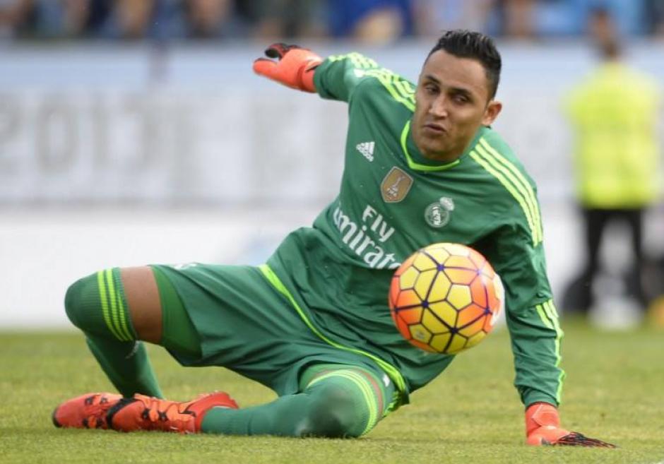 El portero costarricense Keylor Navas est&aacute; viviendo un inicio de torneo de ensue&ntilde;o. (Foto: AFP)