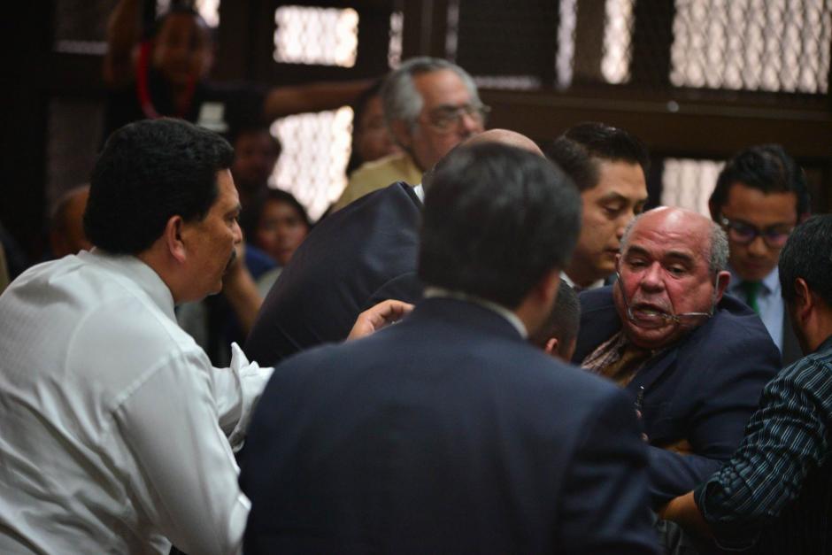 El abogado Mario Sanler perdió el control durante la audiencia. (Foto: Wilder López/Soy502)