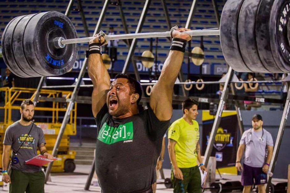 El guatemalteco Joel Bran mostrando su poder con la pesas. (Foto: Joel Bran)