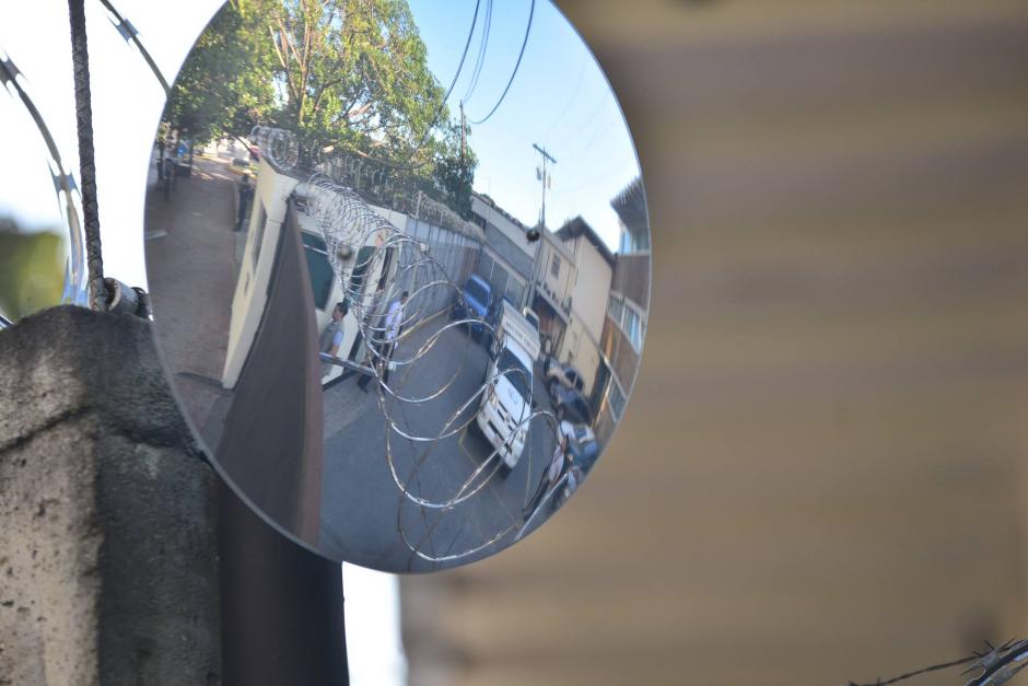 Una unidad del Ministerio P&uacute;blico (MP) estuvo en el interior de las oficinas de la Direcci&oacute;n General de Inteligencia Civil (DIGICI) durante un allanamiento del cual no se ha querido informar. (Foto: Soy502)&nbsp;