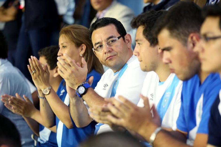 El Presidente Jimmy Morales se uni&oacute; a la petici&oacute;n de que David Faitelson pida una disculpa p&uacute;blica por sus cr&iacute;ticas hacia Guatemala. (Foto: Jimmy Morales/Facebook)