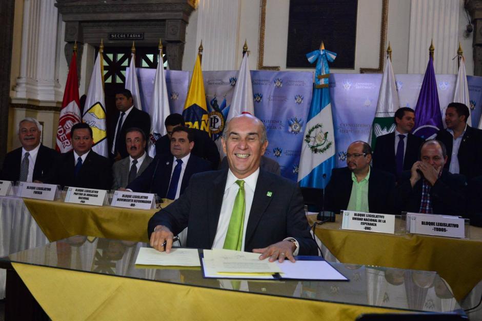 LIDER, PP y UNE son los bloques con más empleados en el Congreso. (Archivo/Soy502)