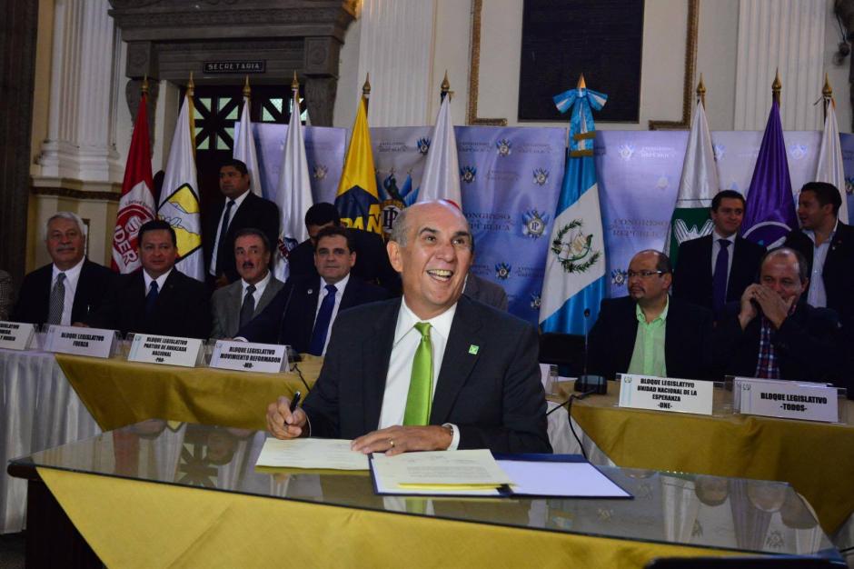 Mario Taracena, presidente del Congreso, tiene en la mira regular las interpelaciones, eliminar el transfuguismo y controlar la contrataci&oacute;n de asesores. &nbsp;(Foto: Jes&uacute;s Alfonso/ Soy502)