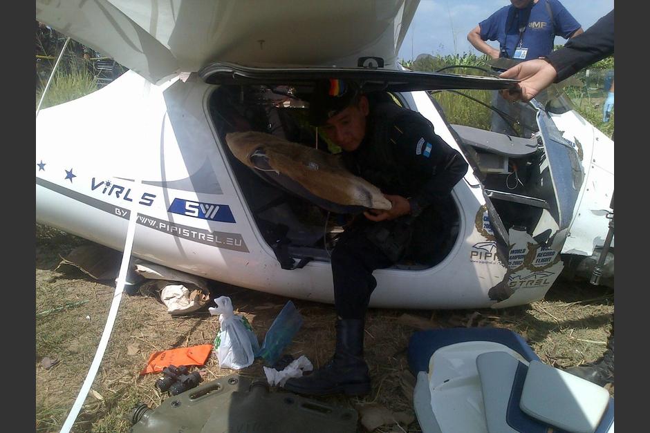 Una aeronave liviana marca Pipistrel aterriz&oacute; en el caser&iacute;o Los Laureles, aldea Limones, de Oc&oacute;s, San Marcos.  (Foto: PNC)