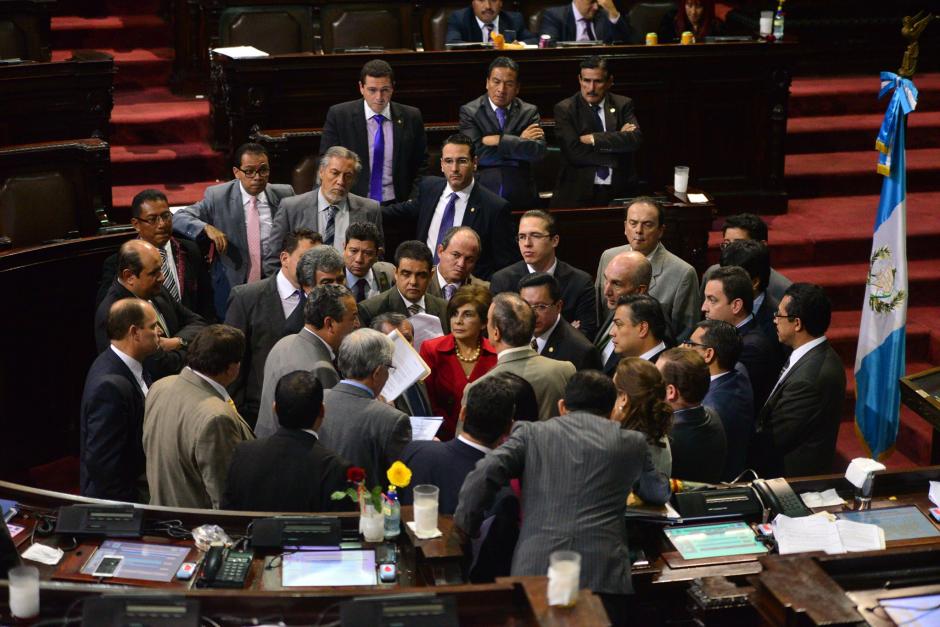 Los jefes de bancada acordaron elegir a los magistrados titular y suplente de la CC en la sesi&oacute;n del jueves. (Foto: Archivo/Soy502)