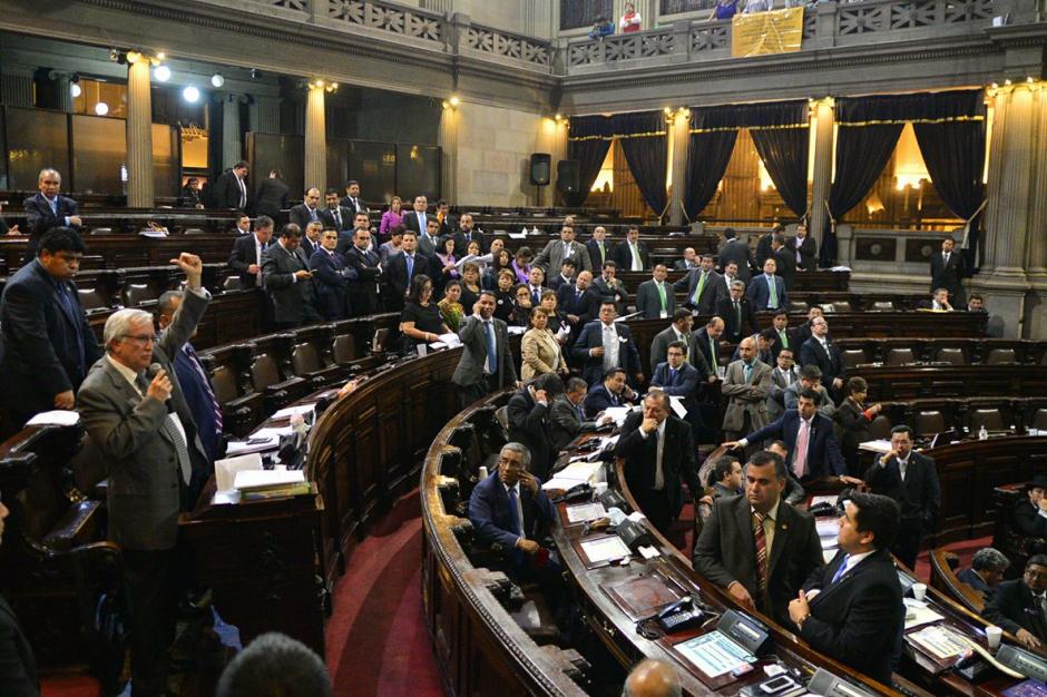 La igualdad de género en Elecciones crea controversia en el Congreso
