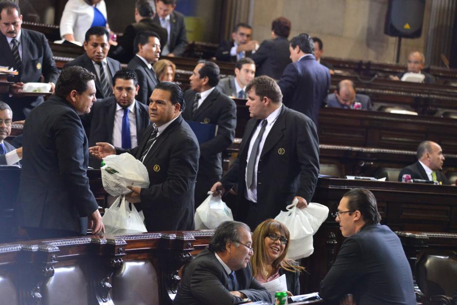 El Congreso ya no le pagará horas extras a sus empleados que tengan salarios superiores a Q20 mil. (Foto: Archivo/Soy502)