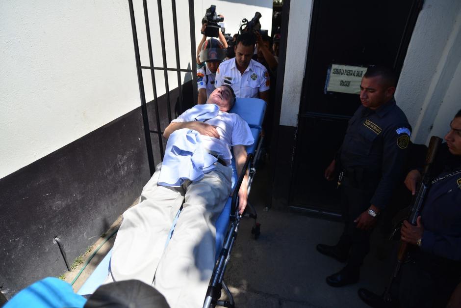 Uri Roitman, empresario vinculado a un caso de Lago de Amatitlán, se desmayó y alega quebrantos de salud. (Foto: Wilder López/Soy502)