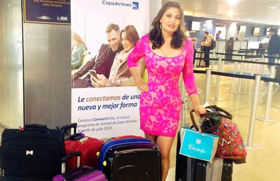 Paula Medrano de Mart&iacute;nez parti&oacute; este mi&eacute;rcoles hacia Per&uacute; con el deseo de hacer un gran papel en el certamen de belleza. (Foto: Facebook Se&ntilde;ora Guatemala)