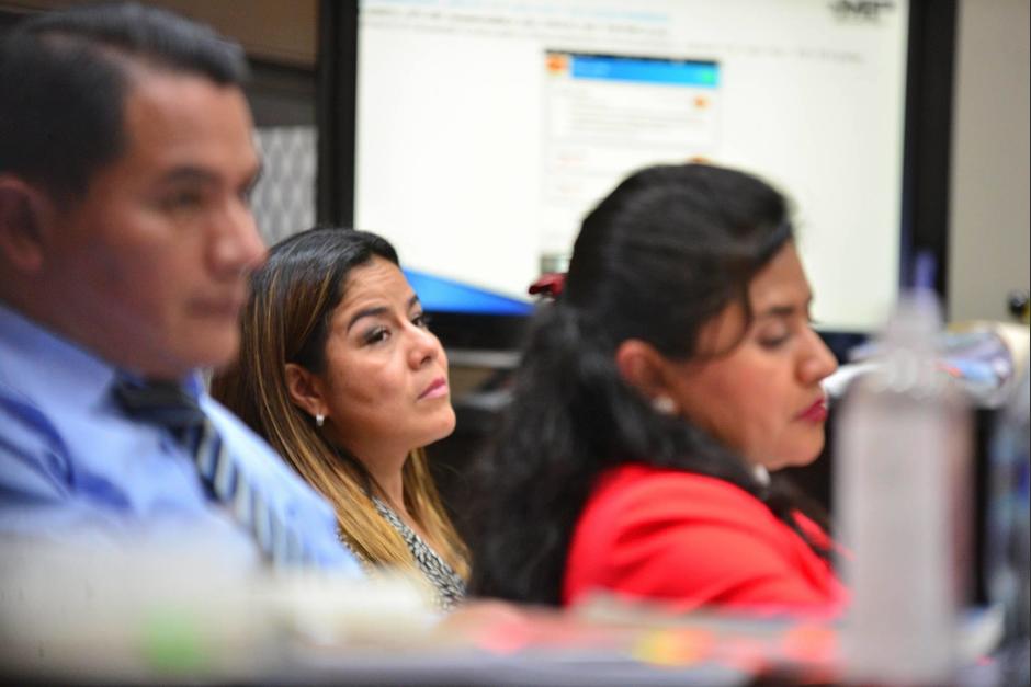 La exintendente de Aduanas Claudia M&eacute;ndez estuvo atenta a las declaraciones de "Eco". (Foto: Wilder L&oacute;pez/Soy502)