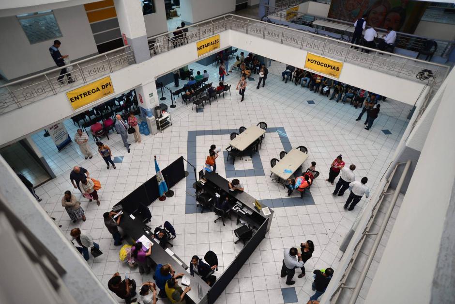 Contraloría denuncia plazas fantasmas en el ente registrador. (Foto: Archivo/Soy502)