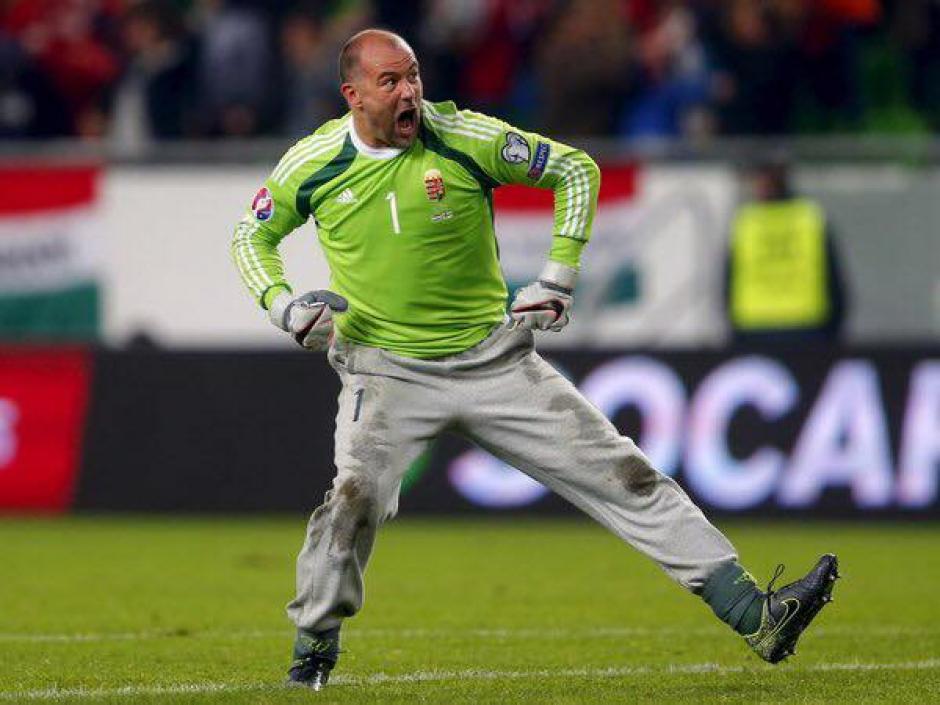 G&aacute;bor Kir&aacute;ly tiene 40 a&ntilde;os y se convirti&oacute; en el jugador m&aacute;s longevo en la historia de la Euro. (Foto: Agencias)