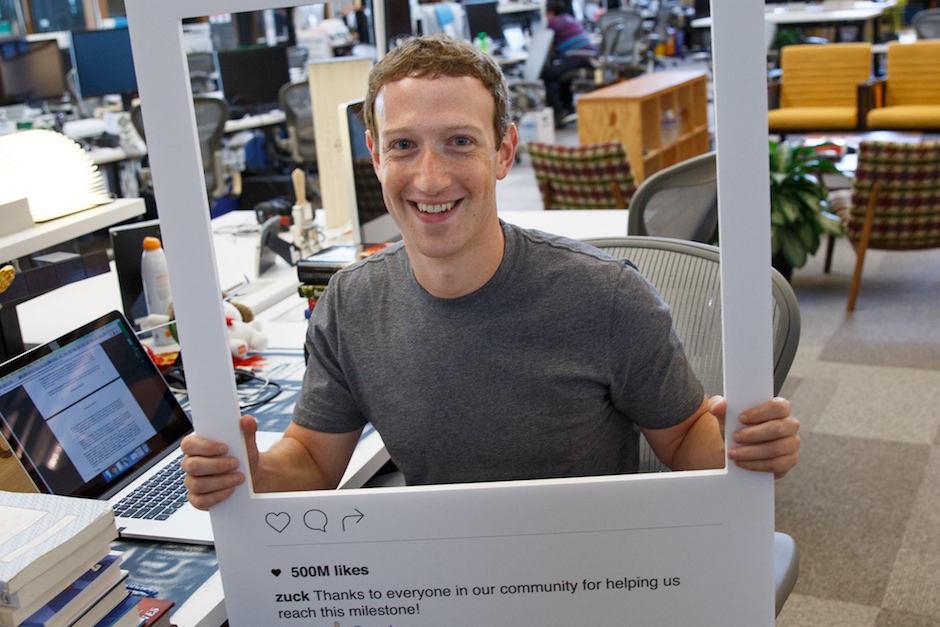 Mark Zuckerberg podra ser uno de los hombres m&aacute;s poderosos del mundo, no obstante ni el est&aacute; a salvo de ser blanco de ataques ciberneticos. (Foto: Facebook/Mark Zuckerberg)