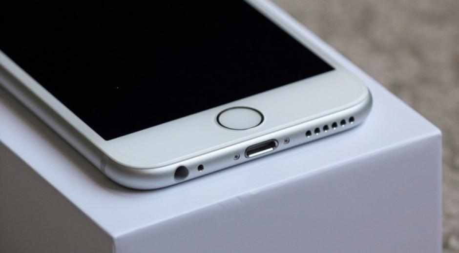 Los fan&aacute;ticos de Apple esperan con ans&iacute;as el nuevo iPhone 7. (Foto: eleconomista)