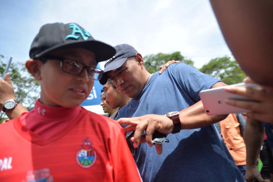 Juan Carlos Plata sigue siendo el favorito de la afición escarlata Soy502