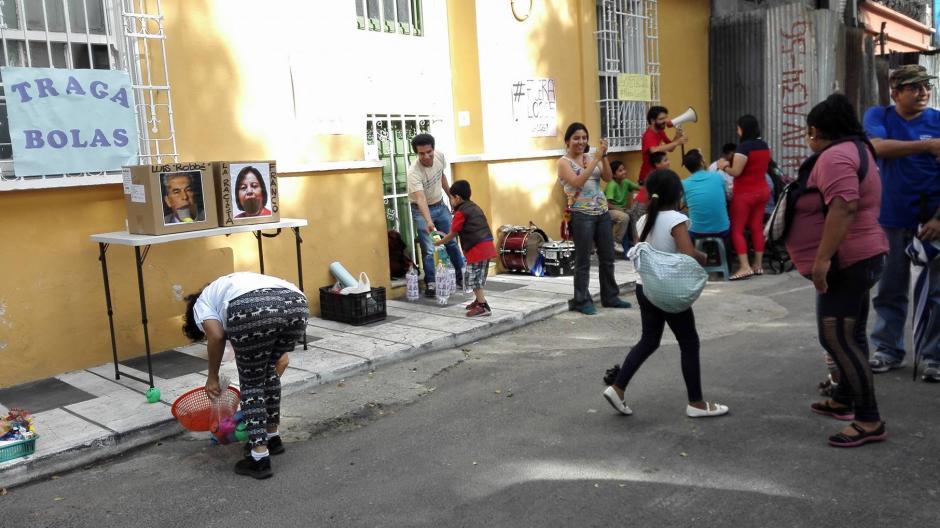 Personas de todas las edades participaron en la actividad. (Foto: La Batucada del Pueblo)