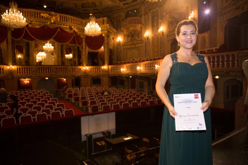Adriana González ganó el primer lugar del concurso Otto Edelmann en Vienna, Austria. (Foto: Facebook, isaOperaVienna)