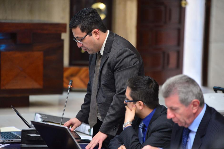 Julio Prado renunció al cargo como auxiliar fiscal I, estuvo a cargo del Caso La Línea y Cooptación del Estado. (Foto: Archivo/Soy502)