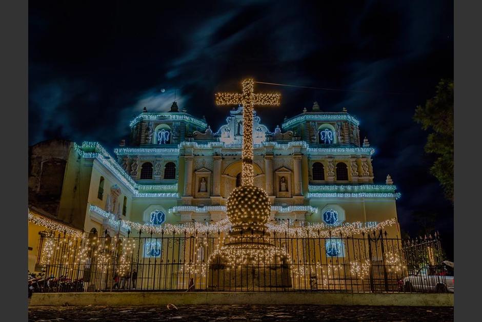 La foto fue captada la noche del jueves 15 de diciembre en la Antigua Guatemala. (Foto: Carlos Green)