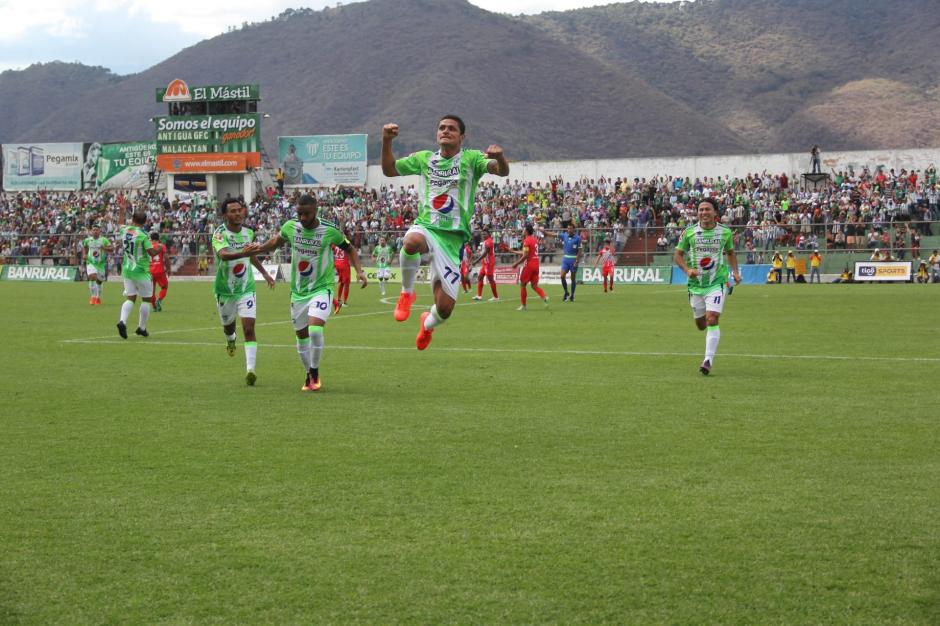 Antigua GFC, actual campe&oacute;n de la Liga Nacional, tom&oacute; el liderato del Clausura 2017 tras la primera jornada. (Foto: Fredy Hern&aacute;ndez/Soy502)