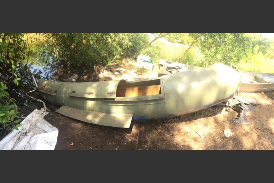 Vista del submarino localizado por fiscales  durante un allanamiento en Iztapa, Escuintla. (Foto: MP) 