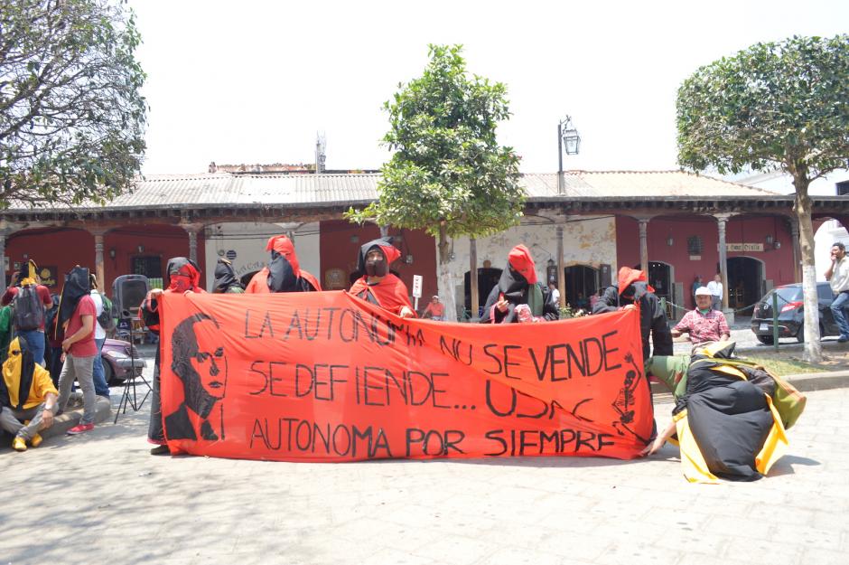 La Ciudad Colonial ser&aacute; el escenario para el primer desfile bufo del Comit&eacute; de Huelga de Derecho Antigua. (Foto: Ver&oacute;nica Alonzo/Nuestro Diario)
