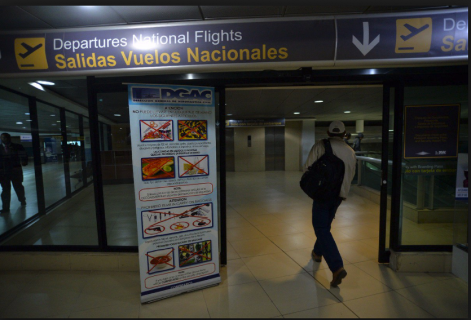 Existen varias opciones para viajar, m&aacute;s ahora que el tipo de cambio se encuentra bajo. (Foto: archivo/Soy502)&nbsp;