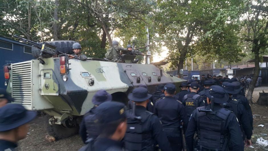 El Ej&eacute;rcito participa en la incursi&oacute;n a la granja de cumplimiento de condenas Canad&aacute; en Escuintla. (Foto: Sistema Penitenciario) 