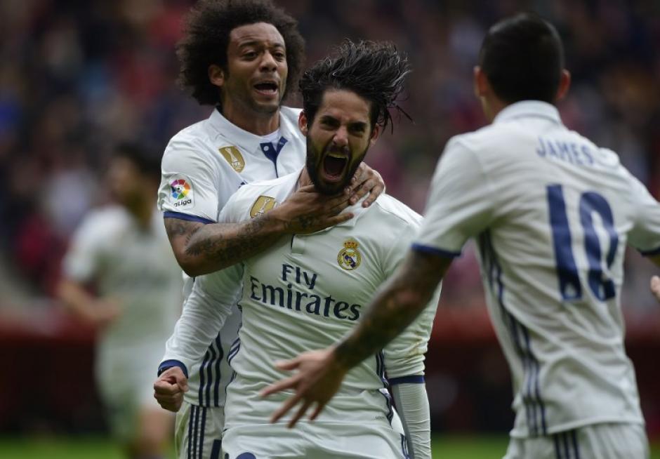 Isco se visti&oacute; de h&eacute;roe al marcar el doblete que le dio la victoria a su equipo. (Foto: AFP)