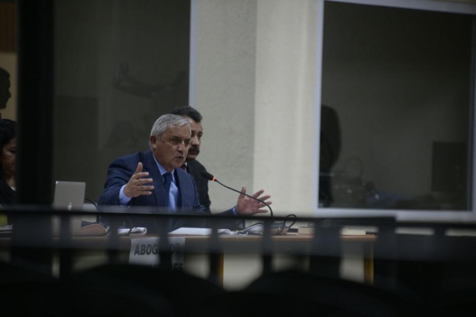 Otto Pérez Molina buscó por medio de un amparo separar al juez Miguel Ángel Gálvez. (Foto: Wilder López/Soy502) 