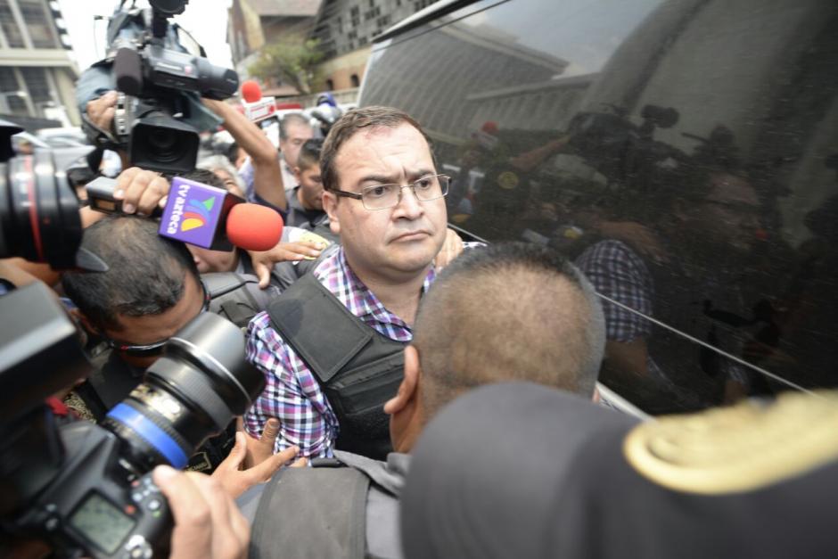El exgobernador de Veracruz fue trasladado hacia la Torre de Tribunales. (Foto: Wilder L&oacute;pez/Soy502) 