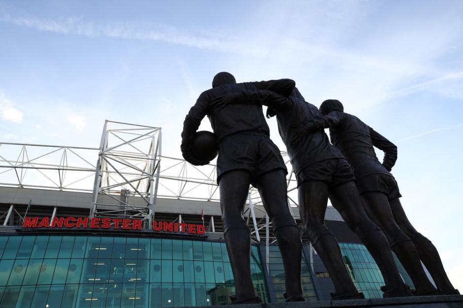 Una treintena de aficionados del Manchester United fallecen electrocutados en Nigeria. (Foto: Twitter)