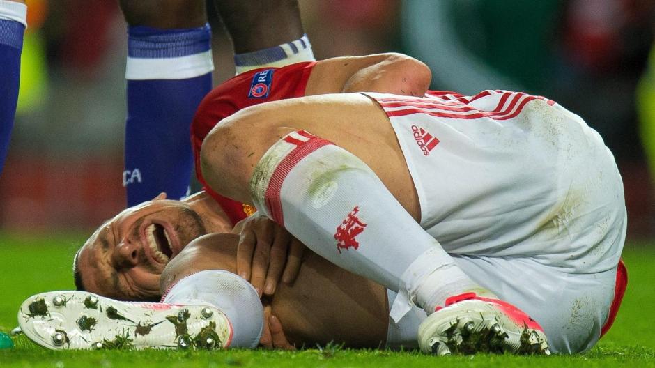 Zlatan Ibrahimovic estar&iacute;a fuera de las canchas de f&uacute;tbol por alrededor de 9 meses. (Foto: The Times UK)