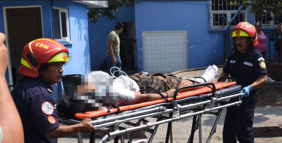 Una de las niñas heridas fue intervenida quirúrjicamente. (Foto: Bomberos Municipales)&nbsp;