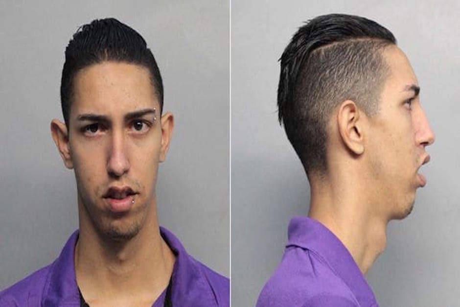 El popular youtuber se dio a conocer por su peculiar movimiento de caderas. (Imagen: Infobae)