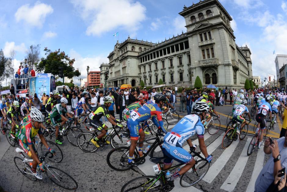 Presentan la Vuelta a Guatemala 2017. (Foto: Soy502)