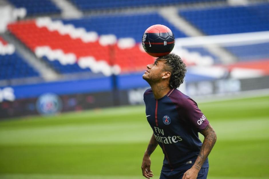 Neymar ya luce los colores del PSG. (Foto: AFP)&nbsp;