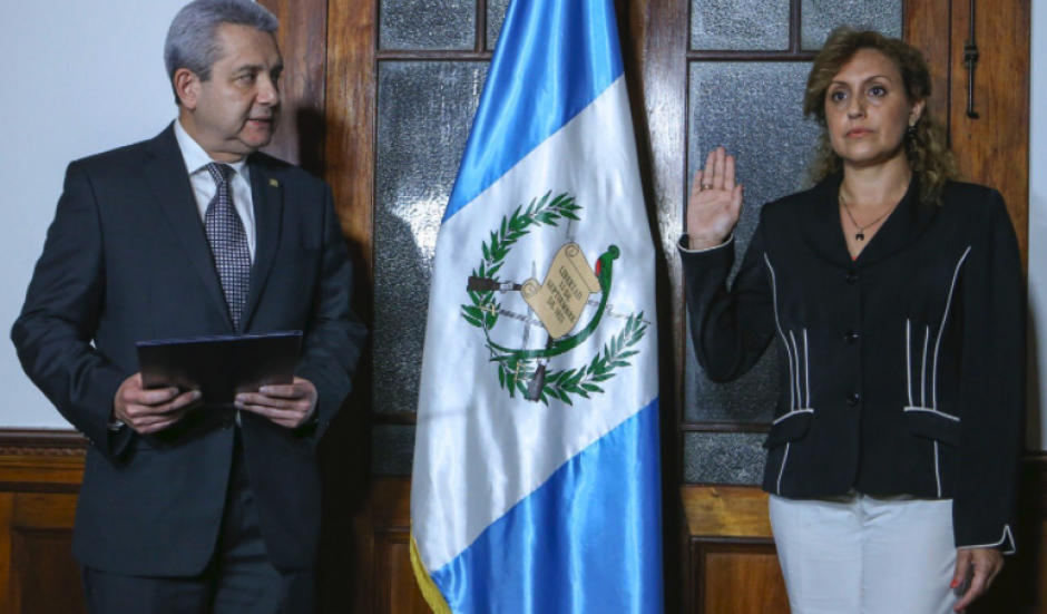Heidi Estrada sustituye a C&aacute;ndida Rabanales que estuvo 5 meses en el cargo. (Foto: Gobierno)