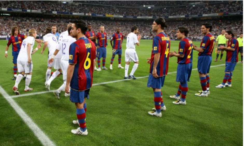En 2008, el Barcelona hizo el pasillo para el campe&oacute;n de Espa&ntilde;a. Messi ya estaba en ese cuadro. (Foto: Sphera Sports)