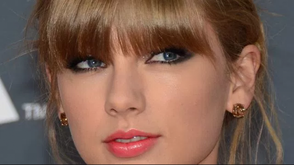 La cantante acusa al DJ David Mueller de haberla manoseado en 2013 antes de un show. (Foto: Frederic Brown/AFP)