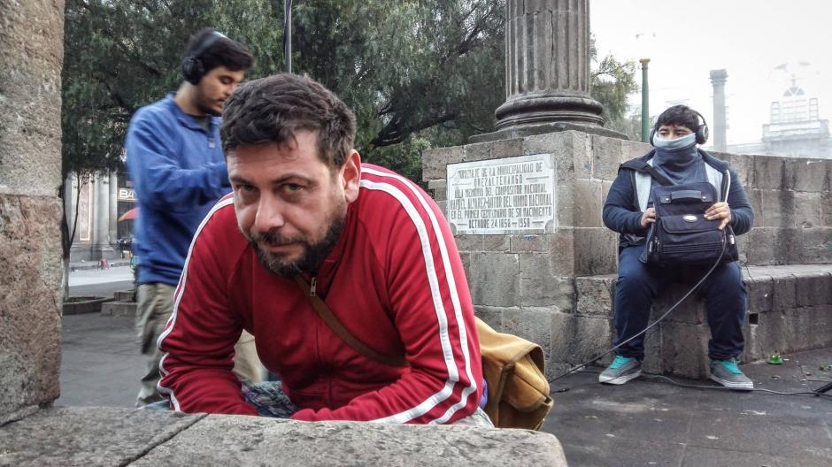 El cineasta Rodolfo Espinosa trabaja en su pr&oacute;xima pel&iacute;cula. (Foto: Julio Apopa)