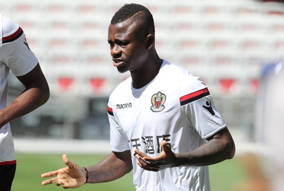 El FC Barcelona busca fichar al centrocampista marfile&ntilde;o Jean Micha&euml;l Seri, quien actualmente milita en el Niza. (Foto. AFP)