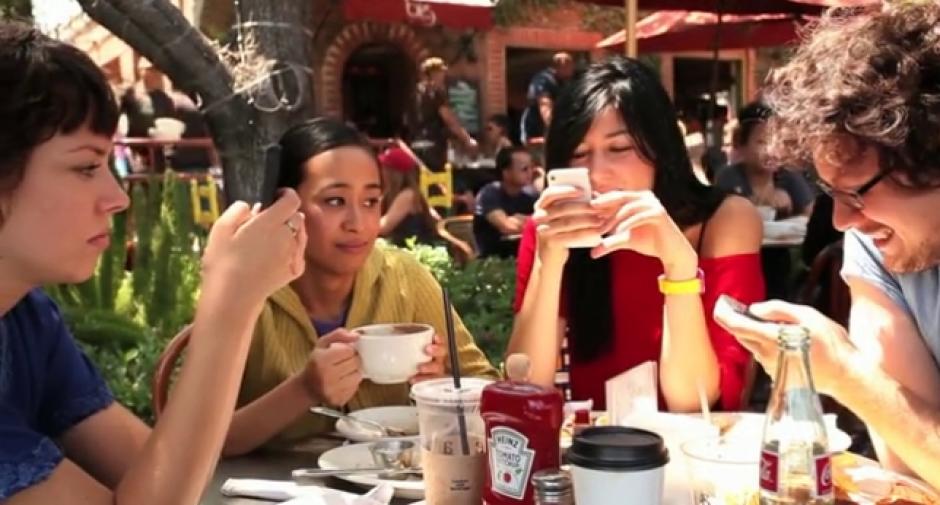 Un estudio ha demostrado que los j&oacute;venes aseguran que la tecnolog&iacute;a los beneficia en todos los h&aacute;mbitos. (Foto: Archivo)