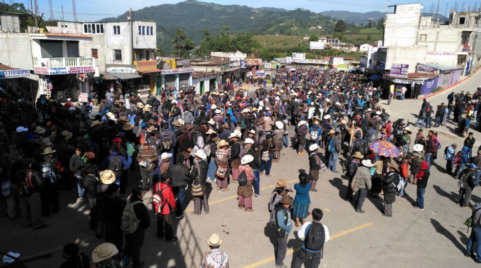 En el sector conocido como Los Encuentros se hizo una protesta. (Foto: Provial) 
