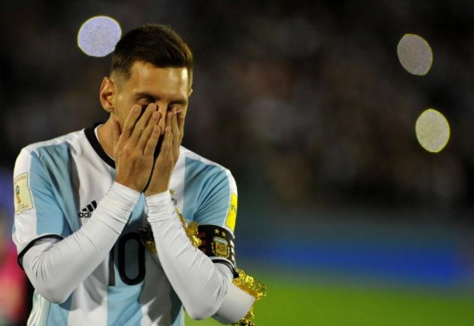 Argentina y Messi sigue fuera del mundial Rusia 2018. (Foto: AFP)