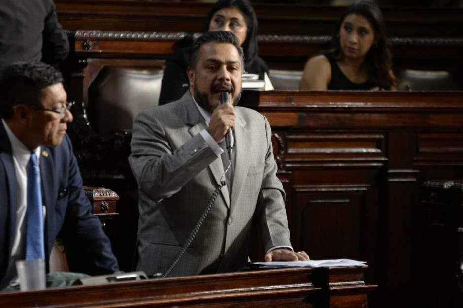 El jefe del bloque FCN, Javier Hernández, aseguró que en enero intentarán elegir la Junta Directiva. (Foto: Wilder López/Soy502)