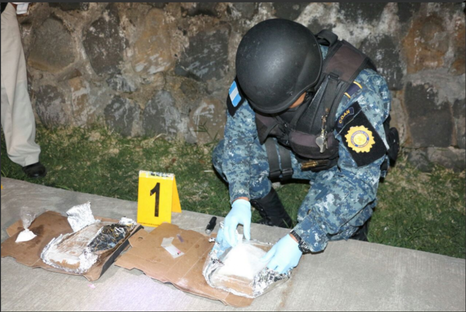 La se&ntilde;ora se movilizaba en un taxi en la zona 18. (Foto: PNC)&nbsp;