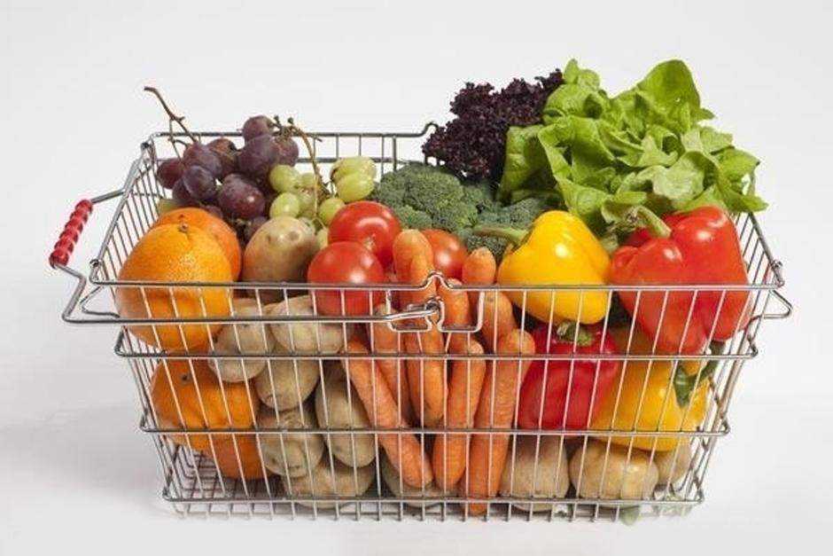 La Canasta B&aacute;sica de Alimentos incluye los productos y nutrientes que necesita una familia integrada por 4.77 personas. (Foto: archivo/Soy502)