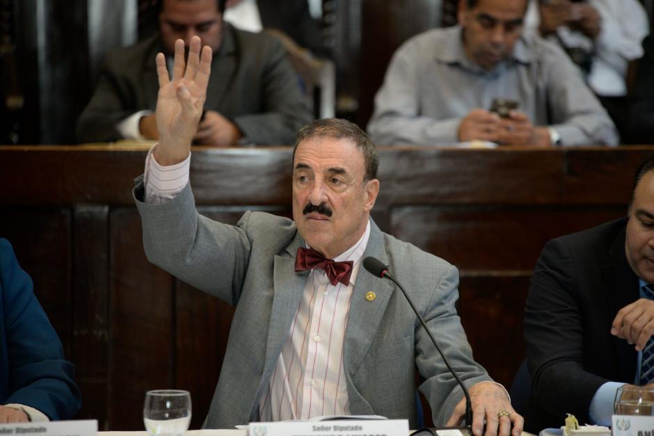 Fernando Linares se suma a la lista de diputados que pierden su inmunidad. (Foto: Archivo/Soy502)
